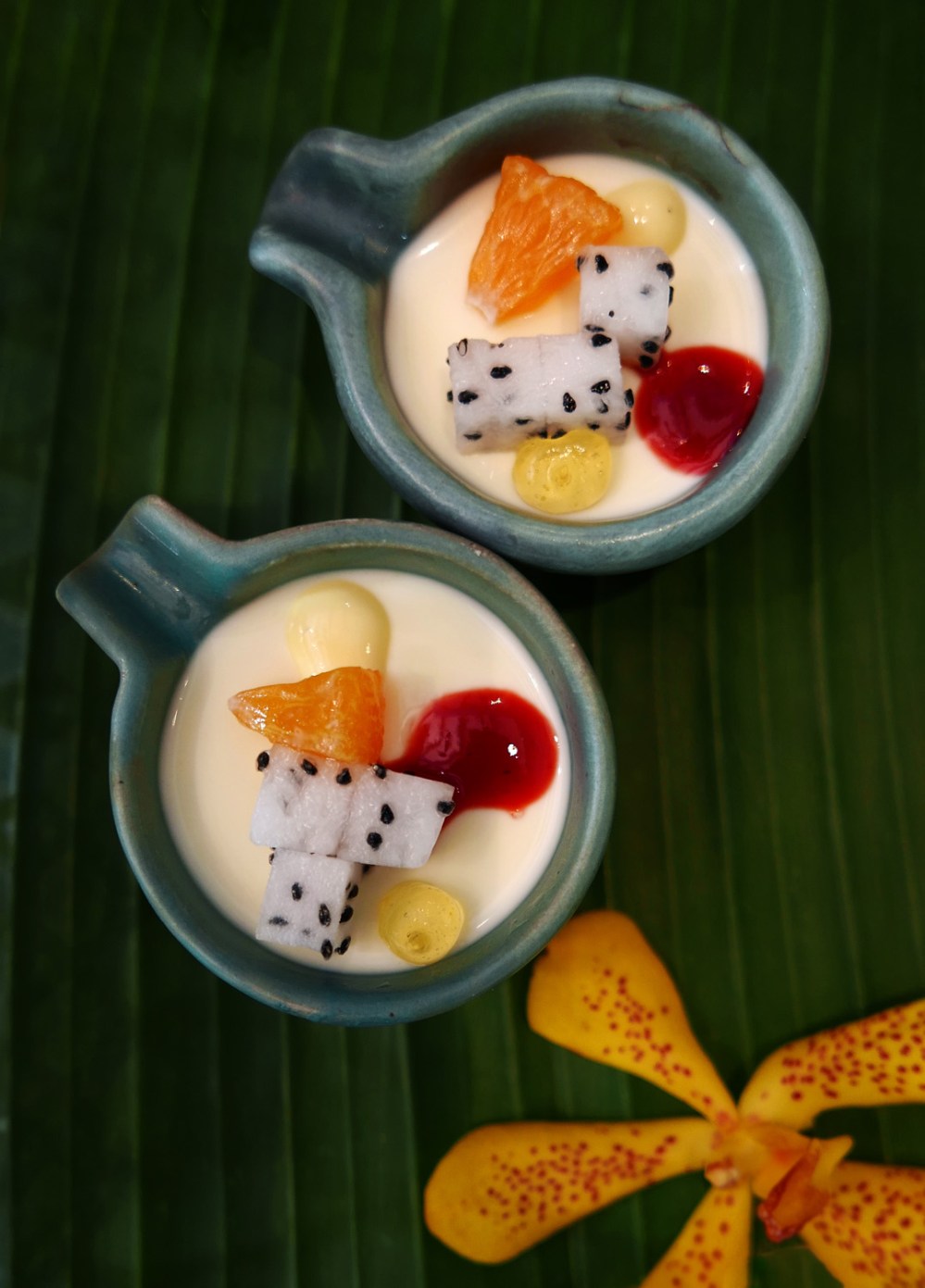 Issaya Siamese club , bangkok