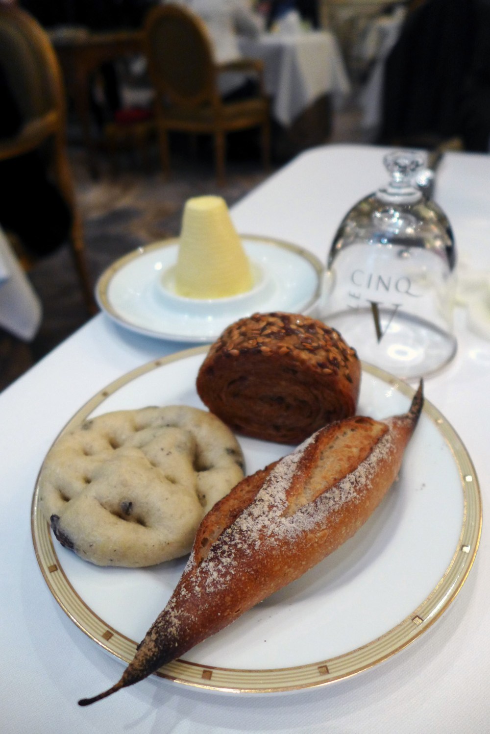 Le Cinq , George V , Paris