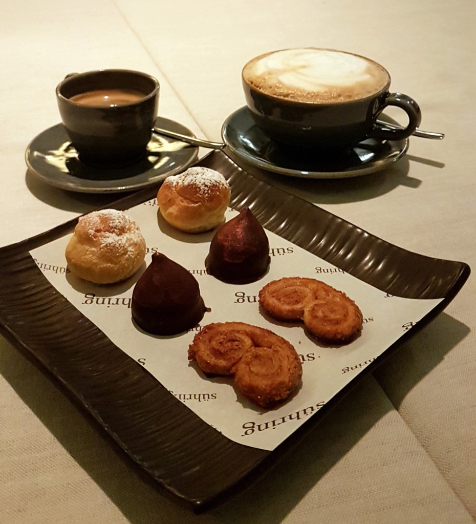 restaurant suhring , bangkok , thailand