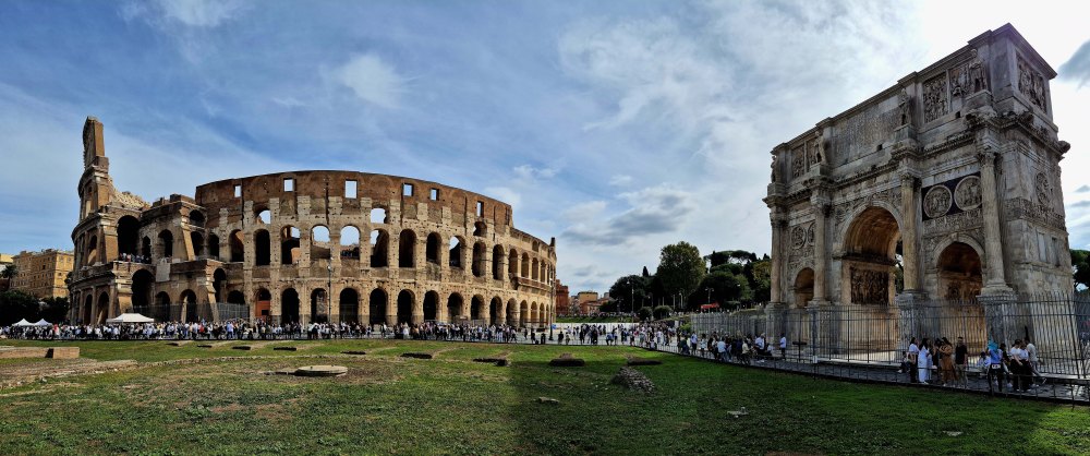 BEST IN ROME COLOSSEUM